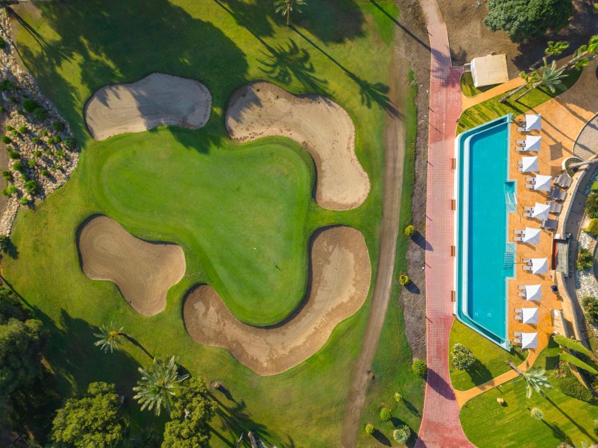 Hotel Grand Hyatt Club Golf & 5*
